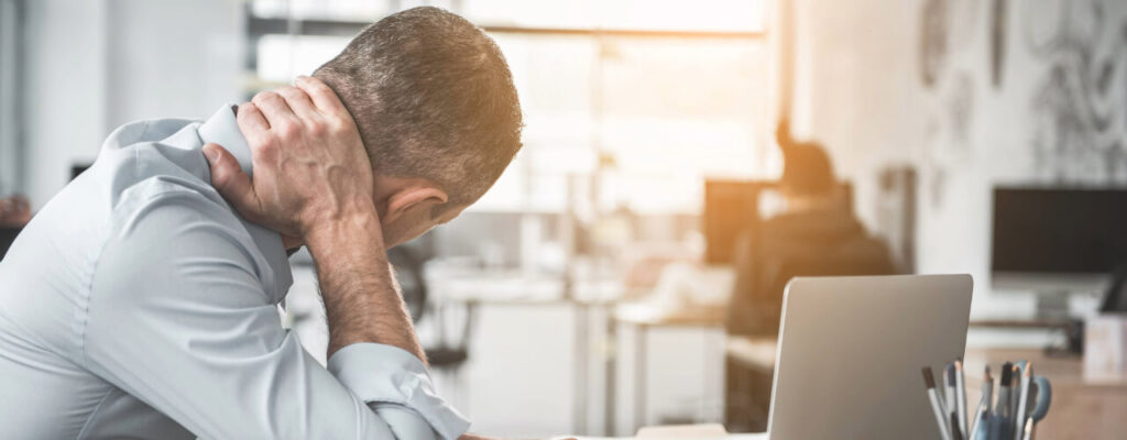 Preventing Neck Pain at Work with Physiotherapy